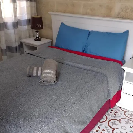 Lägenhet Sixty Two #4 *