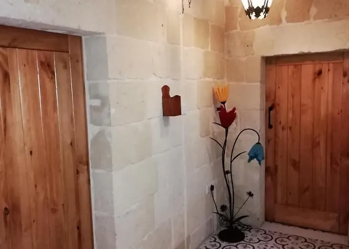 Sixty Two #4 * Victoria